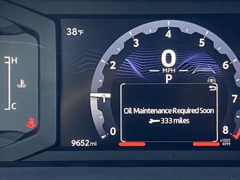 Used 2025 Toyota Tacoma SR image 15