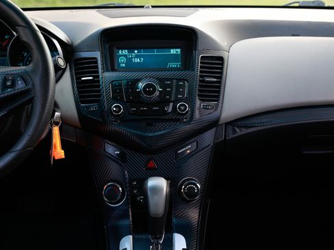 Used 2015 Chevrolet Cruze LS image 33