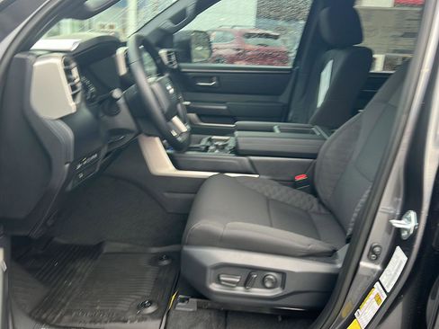 New 2026 Toyota Tundra SR5 image 10