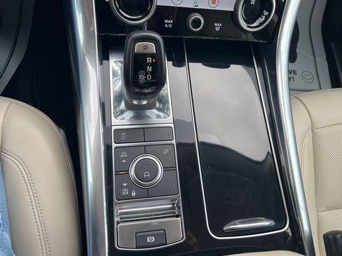 Used 2019 Land Rover Range Rover Sport HSE AWD/4WD image 48