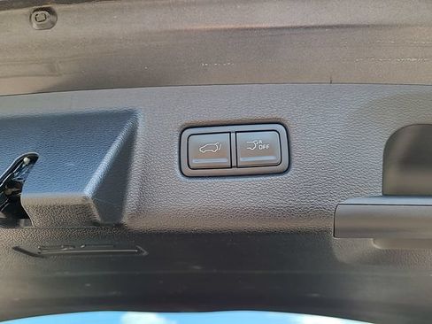 Used 2025 Kia Telluride S FWD image 35