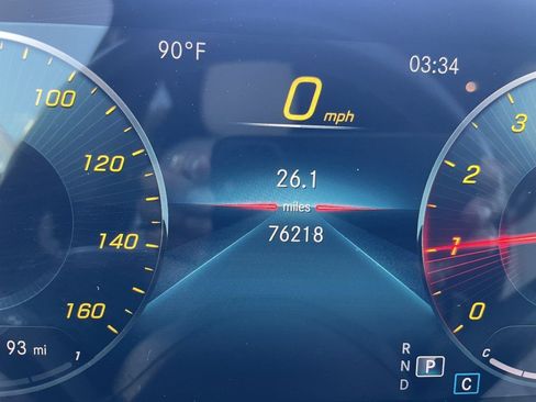 Used 2021 Mercedes-Benz GLA 250 w/ Premium Package image 16