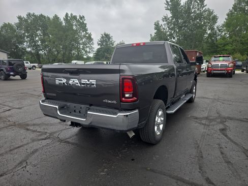 Used 2025 RAM 2500 Big Horn AWD/4WD image 5