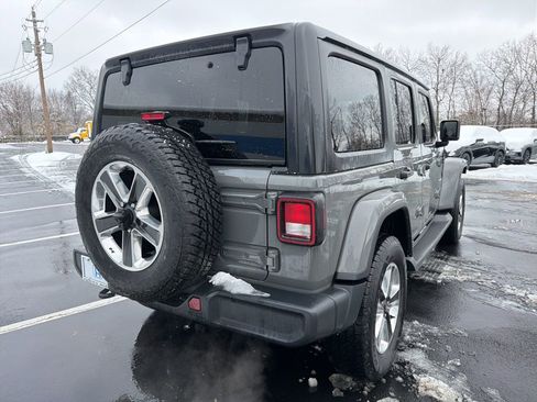 Used 2020 Jeep Wrangler Unlimited Sahara image 5