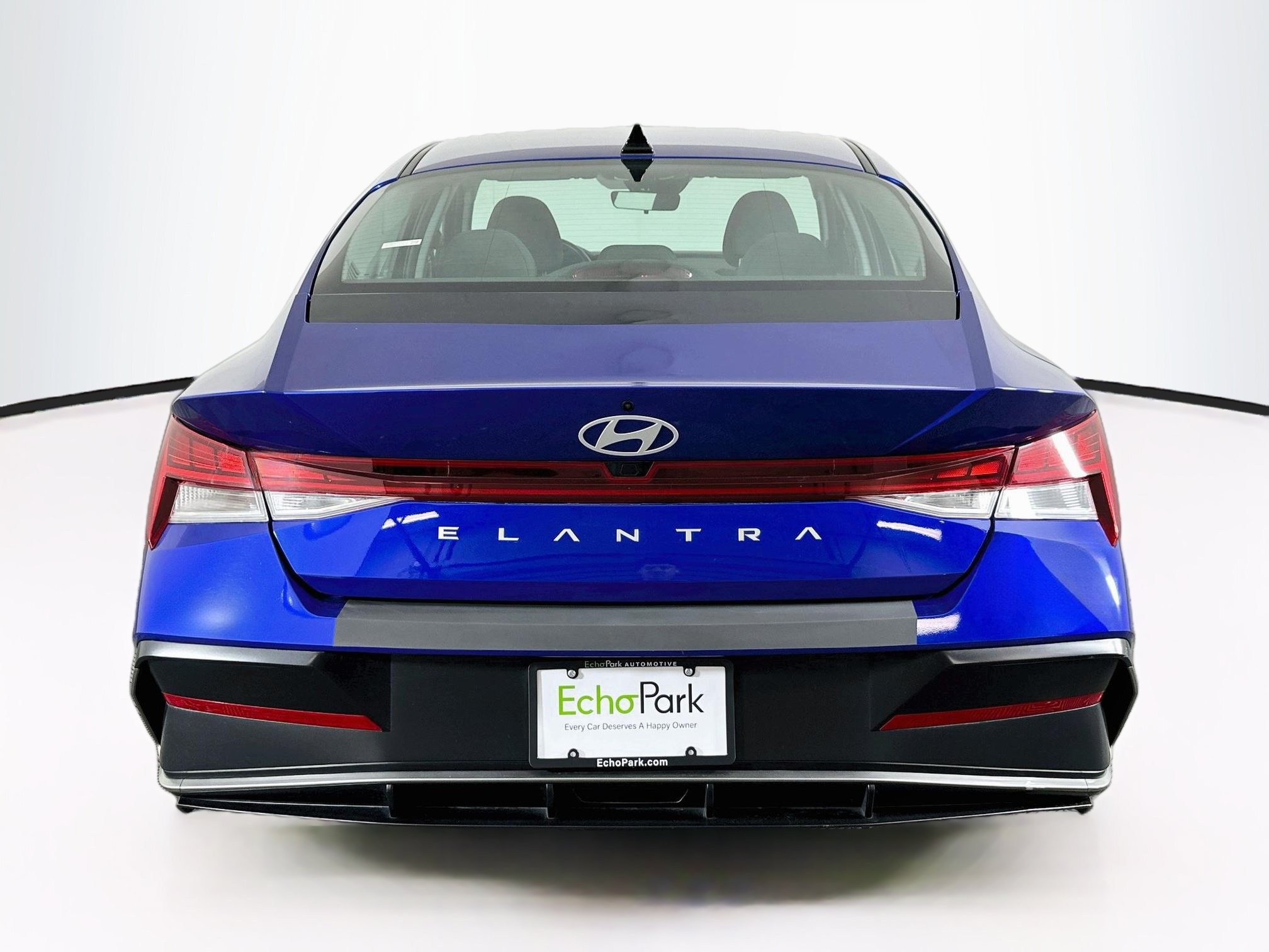 Used 2025 Hyundai Elantra SEL FWD image 7