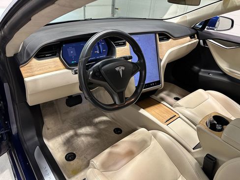 Used 2018 Tesla Model S 100D image 25