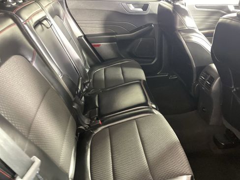 Used 2024 Ford Escape ST-Line image 22