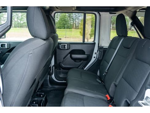 Used 2021 Jeep Wrangler Unlimited Sport image 13