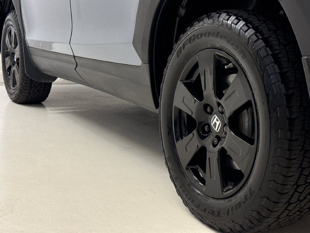 Certified 2022 Honda Pilot TrailSport image 11