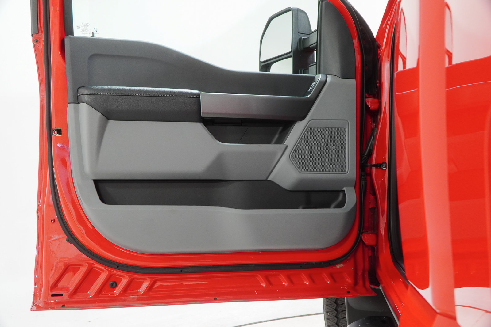 Used 2025 Ford F350 XL w/ STX Appearance Package AWD/4WD image 18