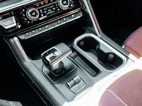 Used 2023 GMC Sierra 1500 Denali Ultimate image 33