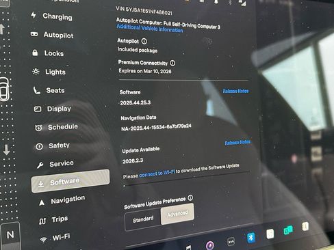 Used 2022 Tesla Model S Dual Motor All-Wheel Drive image 27