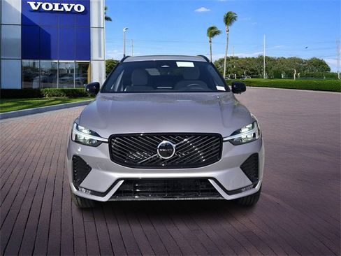 New 2026 Volvo XC60 B5 Core image 2