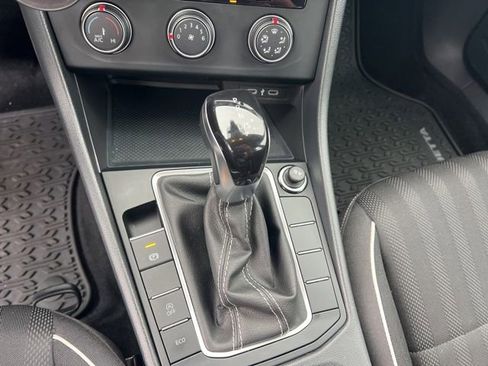 Used 2024 Volkswagen Jetta Sport FWD image 7