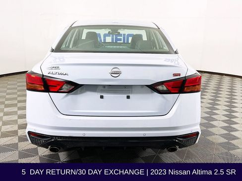 Used 2023 Nissan Altima 2.5 SR FWD image 7