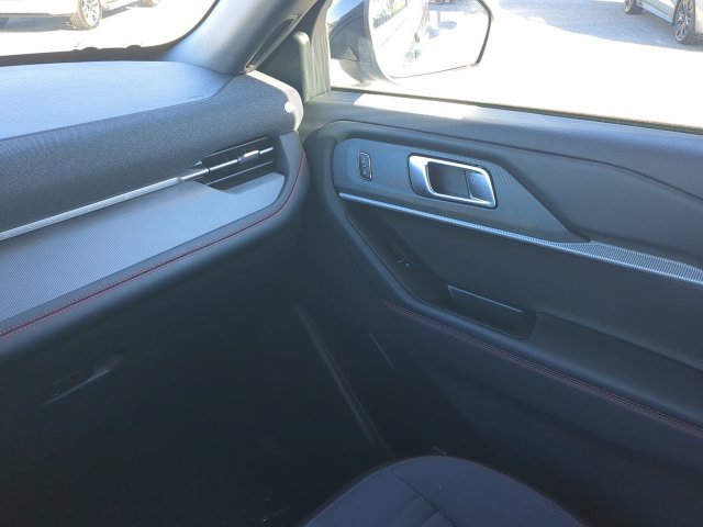 Used 2025 Ford Explorer ST-Line w/ Premium Package RWD image 21