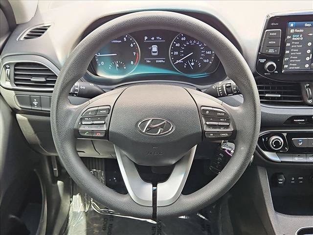 Used 2018 Hyundai Elantra GT FWD image 14