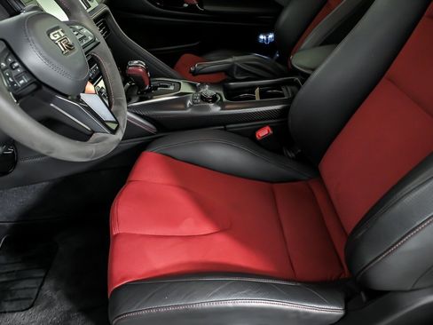 Used 2020 Nissan GT-R NISMO AWD/4WD image 20