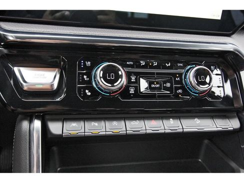 Used 2025 GMC Sierra 1500 Denali w/ Denali Reserve Package AWD/4WD image 23