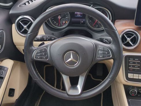 Used 2019 Mercedes-Benz GLA 250 4MATIC image 23
