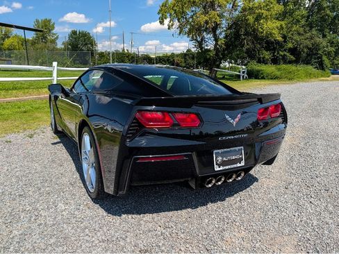 Used 2016 Chevrolet Corvette Stingray Coupe w/ 2LT Preferred Equipment Group RWD image 8