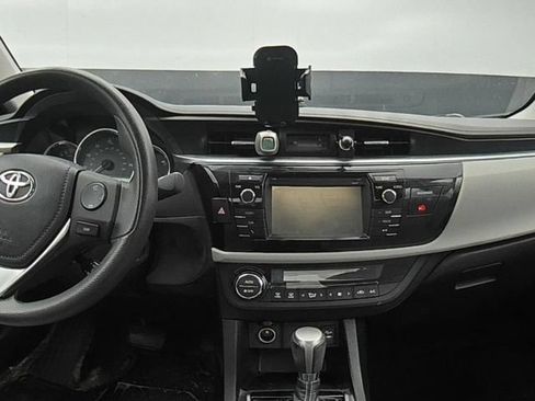 Used 2014 Toyota Corolla LE FWD image 19