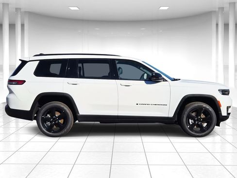New 2025 Jeep Grand Cherokee L Limited w/ Luxury Tech Group II AWD/4WD image 2