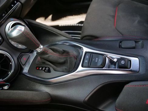 Used 2022 Chevrolet Camaro ZL1 image 19