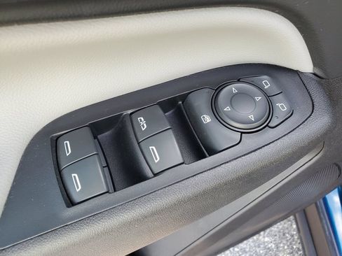 Certified 2019 Chevrolet Equinox LT FWD image 23