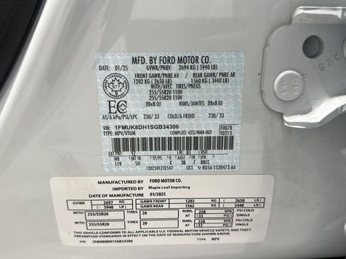 Used 2025 Ford Explorer Active w/ Active Comfort Package AWD/4WD image 33