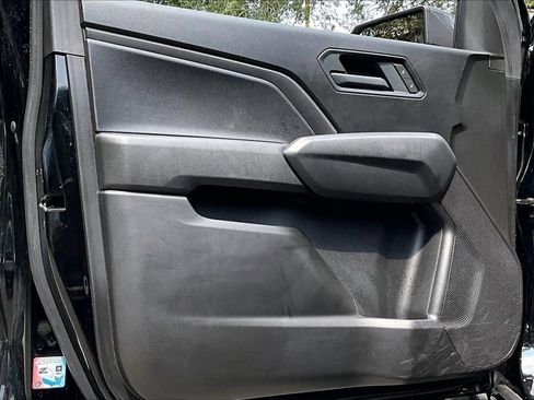 Used 2025 Chevrolet Colorado Trail Boss AWD/4WD image 17