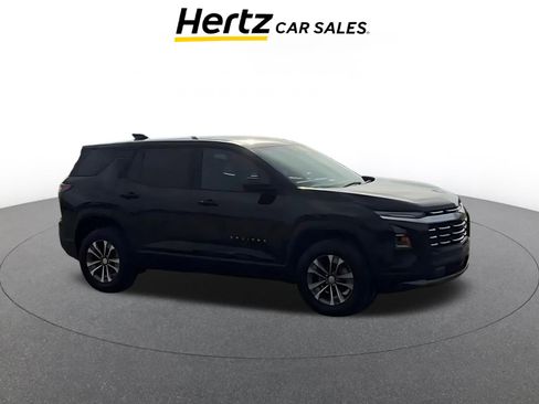 Used 2025 Chevrolet Equinox LT image 1