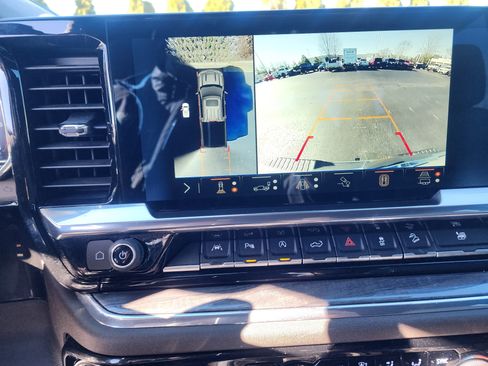 Used 2024 Chevrolet Silverado 1500 LTZ w/ Technology Package image 34