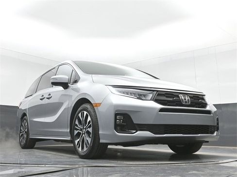 Used 2025 Honda Odyssey Elite image 45