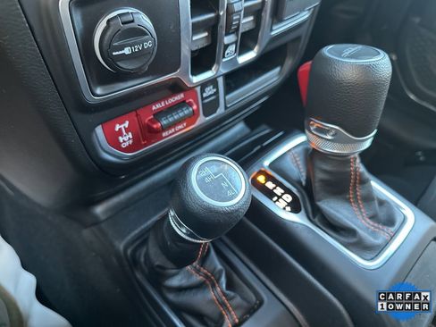 Used 2023 Jeep Gladiator Mojave w/ Cold Weather Group image 67