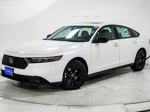 New 2025 Honda Accord SE image 1