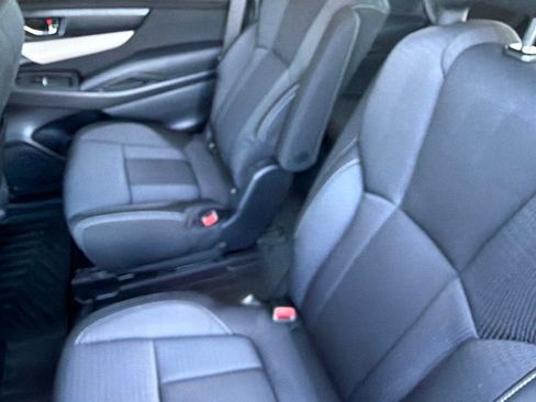 Used 2021 Subaru Ascent Premium w/ Convenience Package AWD/4WD image 11