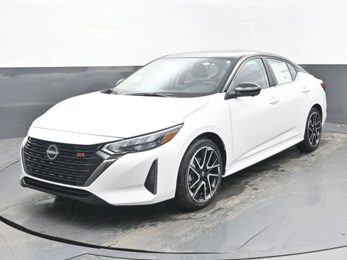 New 2025 Nissan Sentra SR w/ SR Premium Package image 3