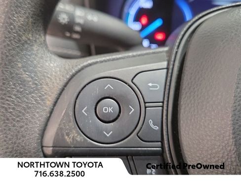 Used 2025 Toyota RAV4 LE image 21