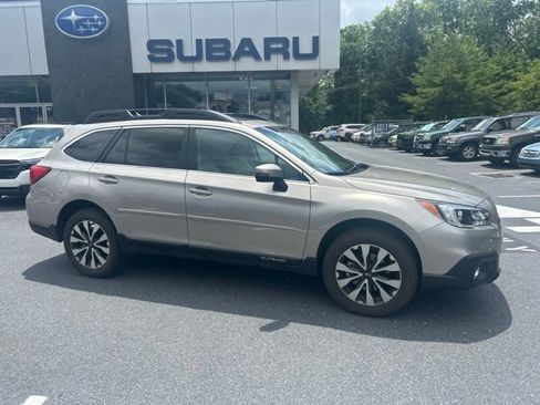 Used 2016 Subaru Outback 2.5i Limited AWD/4WD image 2