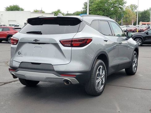 Used 2024 Chevrolet Blazer LT w/ Convenience Package FWD image 3