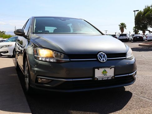 Used 2019 Volkswagen Golf SE w/ Driver Assistance Package FWD image 18