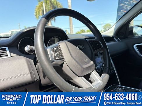 Used 2016 Land Rover Discovery Sport HSE AWD/4WD image 28