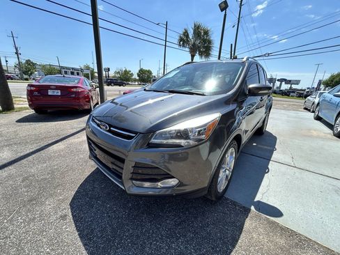 Used 2016 Ford Escape Titanium w/ Equipment Group 301A FWD image 2