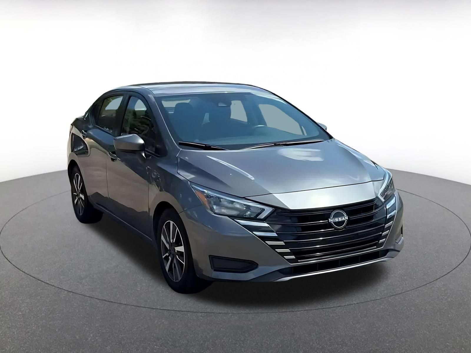 Used 2025 Nissan Versa SV FWD image 3