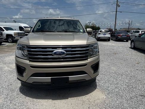Used 2018 Ford Expedition Max XLT w/ Equipment Group 202A RWD image 6