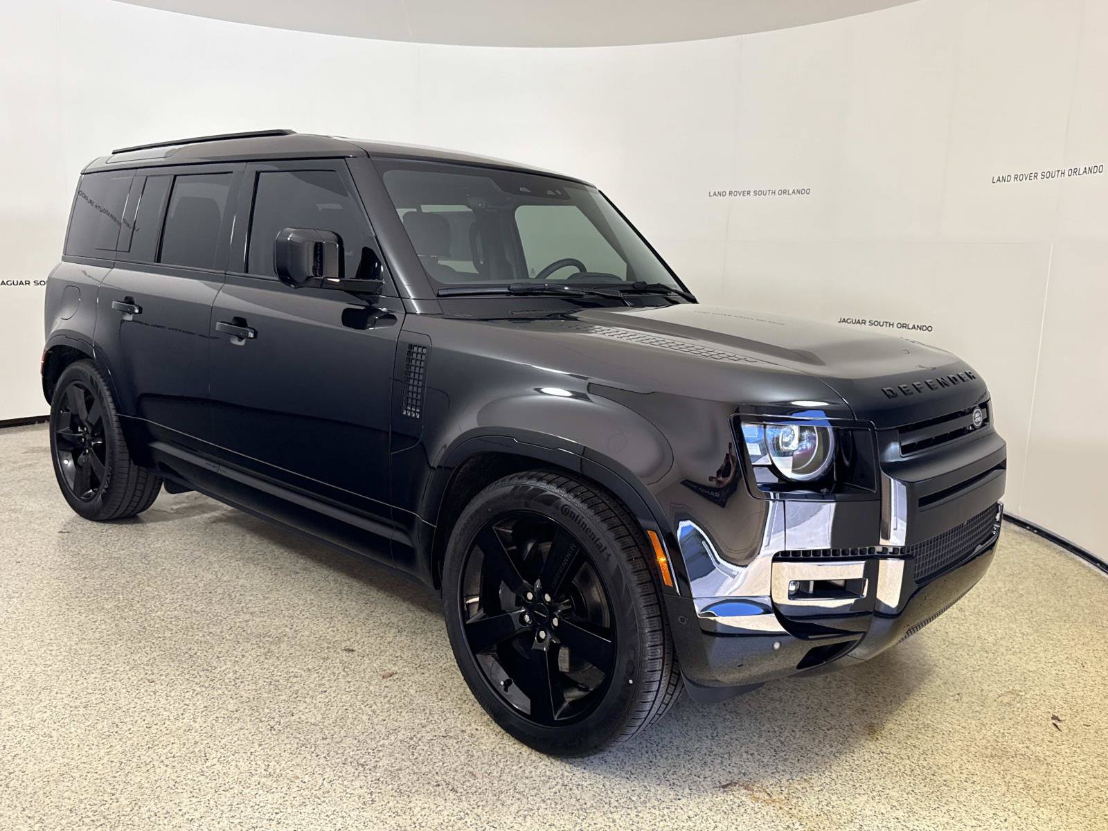 New 2026 Land Rover Defender 110 X-Dynamic SE AWD/4WD image 7