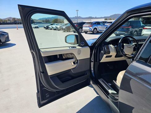 Used 2020 Land Rover Range Rover HSE AWD/4WD image 19