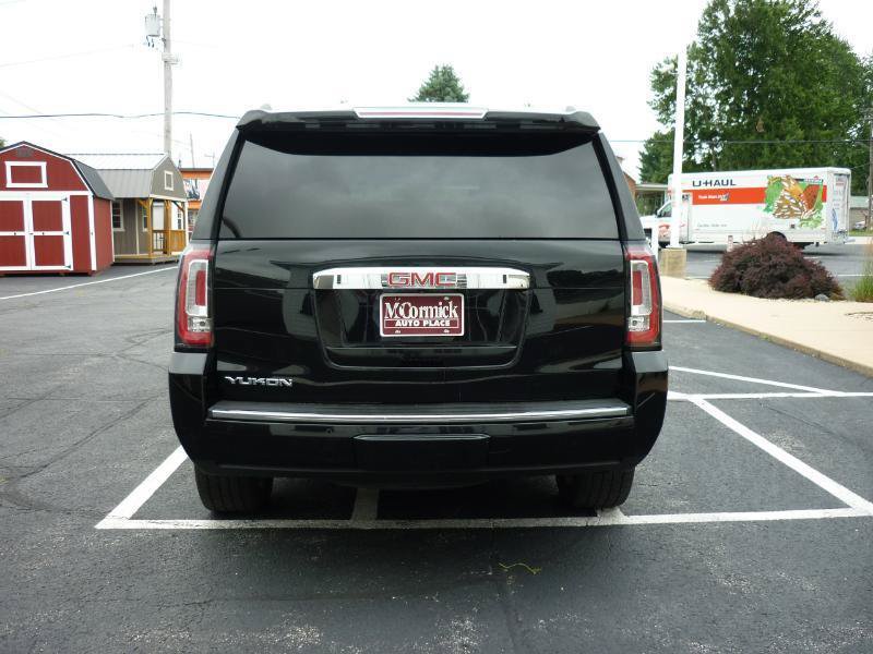 Used 2015 GMC Yukon Denali w/ Touring Package AWD/4WD image 6
