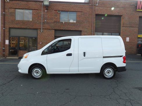 Used 2021 Nissan NV200 S image 3